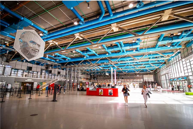 VERDOUX ANAIS HALLDACCUEILDUCENTREPOMPIDOU IMGINTRO