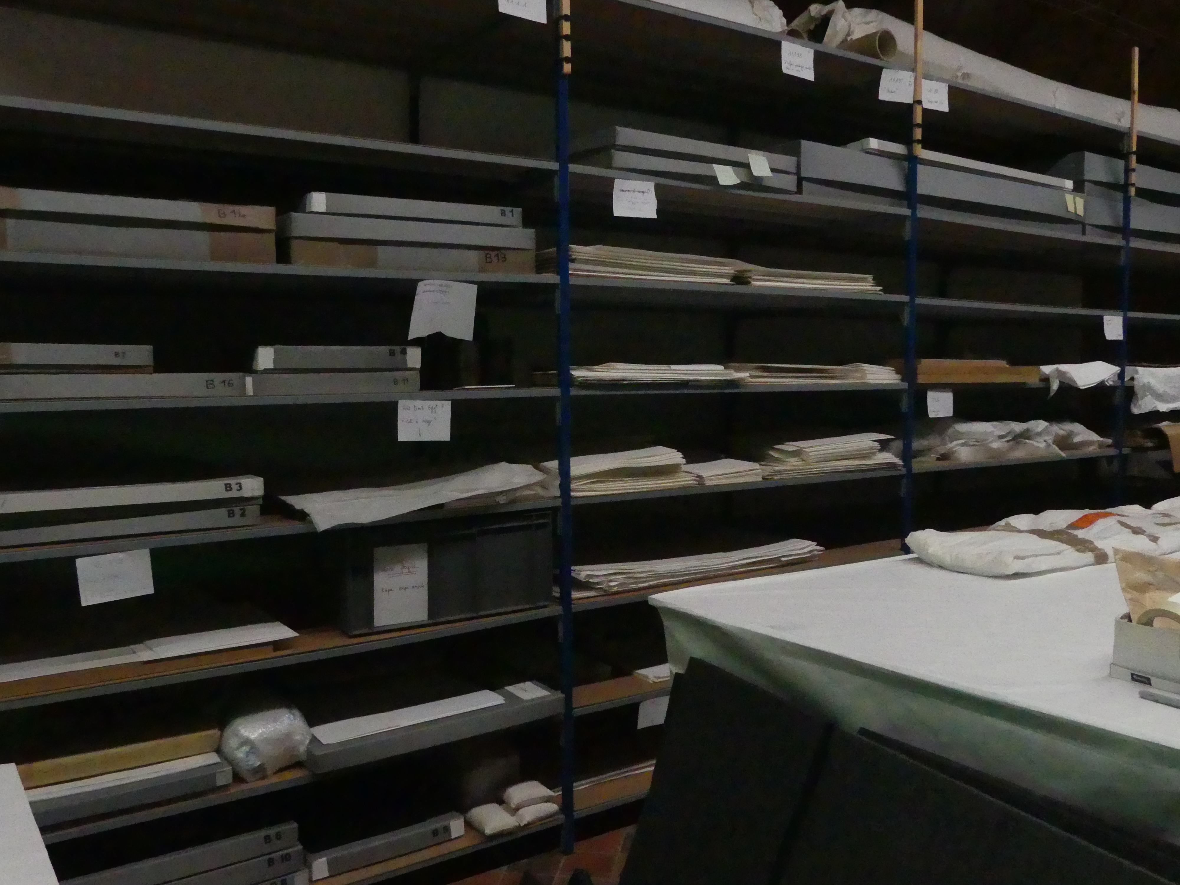 MERON CHLOE VUE DES RESERVES DU MUSEE IMG1